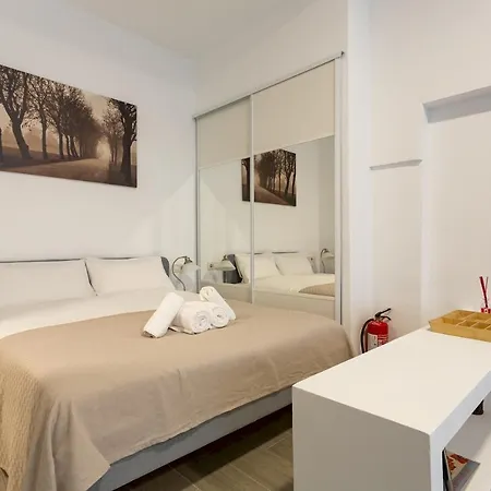 1 Bedroom 1 Bathroom Furnished - Av De America - Studio - Mintystay Madrid Exterior photo